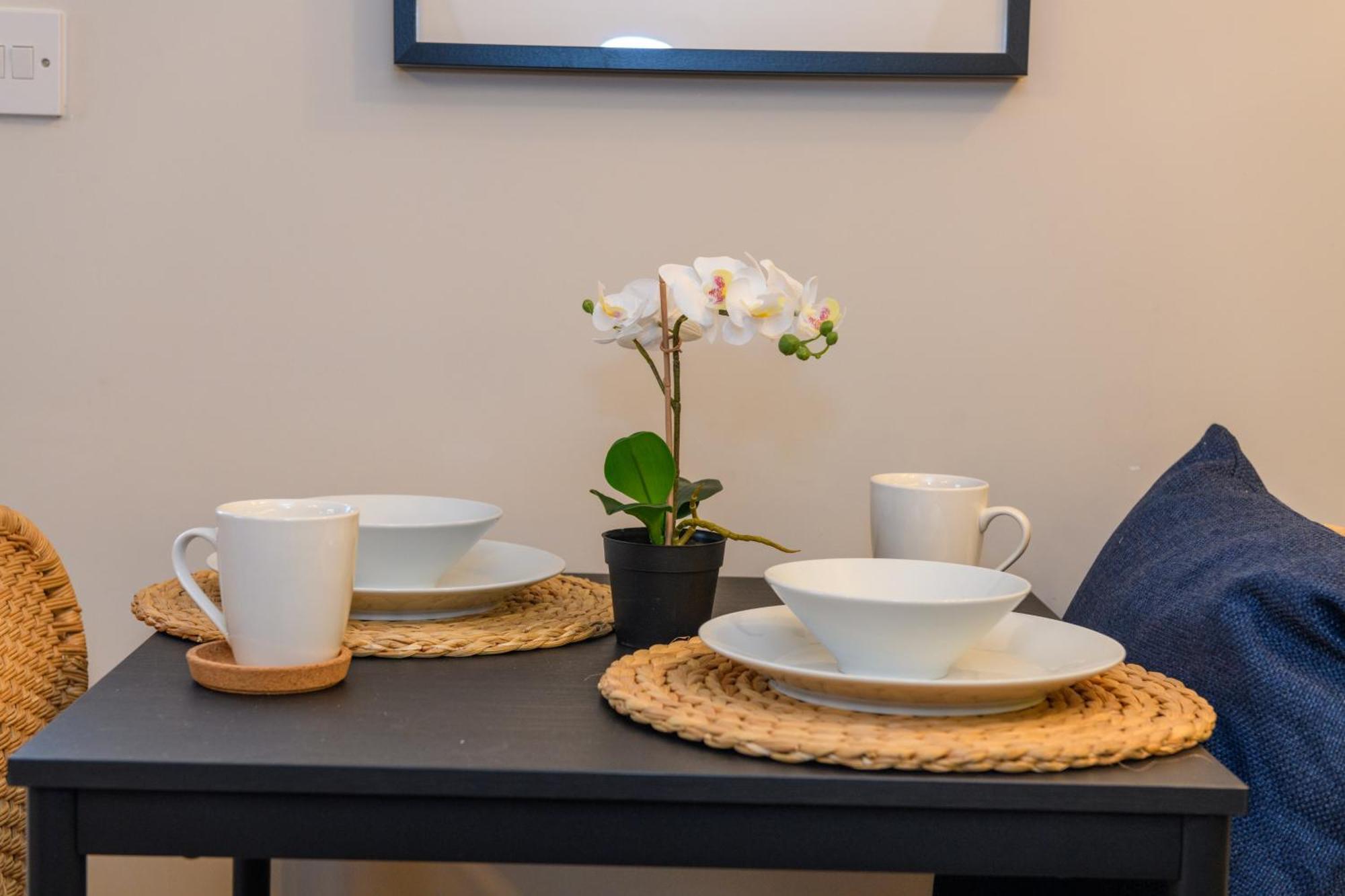 Gad Suite By Koya Homes - 2 Ensuite Bedroom Apartment, Cardiff City Centre, Free Parking ภายนอก รูปภาพ