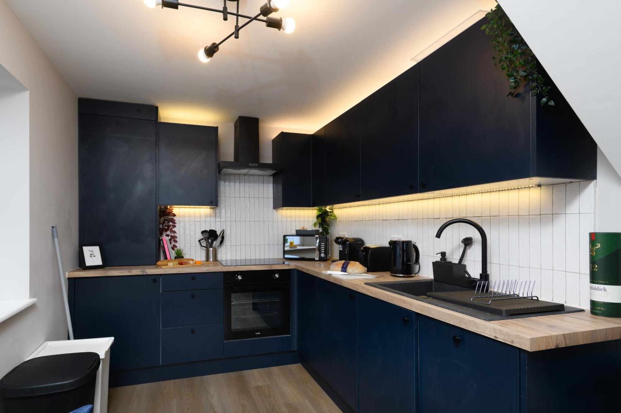 Gad Suite By Koya Homes - 2 Ensuite Bedroom Apartment, Cardiff City Centre, Free Parking ภายนอก รูปภาพ